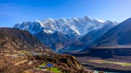 Linzhi Hotels