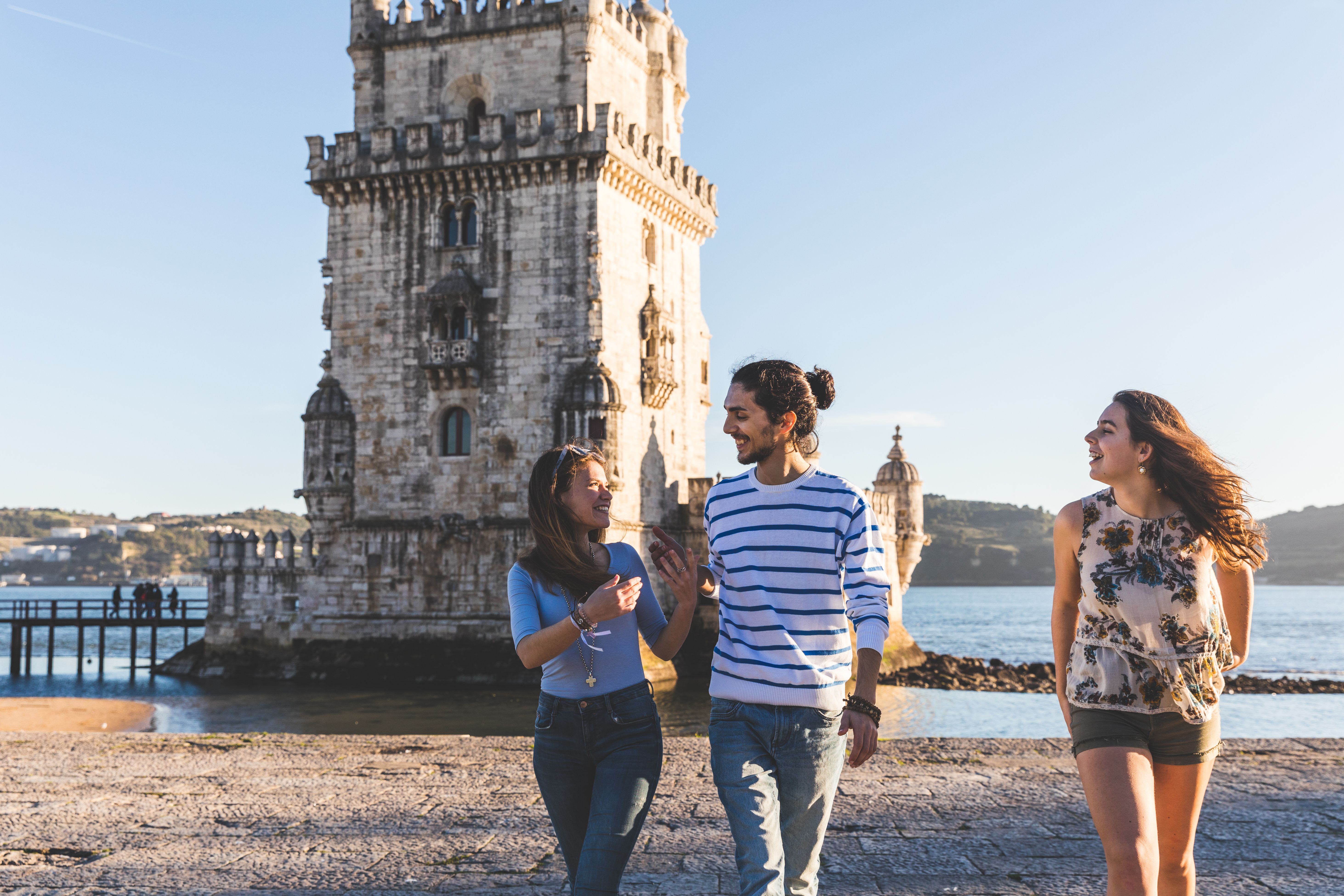 Find cheap flights from Toronto to Lisbon