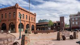 Find cheap flights from Alberta to Flagstaff