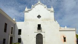 San Juan hotels near San José Church