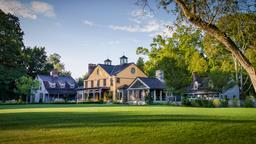 Find cheap flights from British Columbia to Connecticut