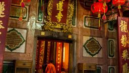 Find cheap flights from Victoria to Bangkok