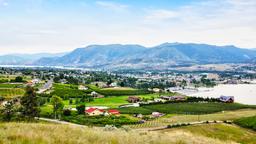 Find cheap flights from Tuxtla Gutiérrez to Kelowna