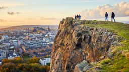 Find cheap flights from Toronto Island to Edinburgh
