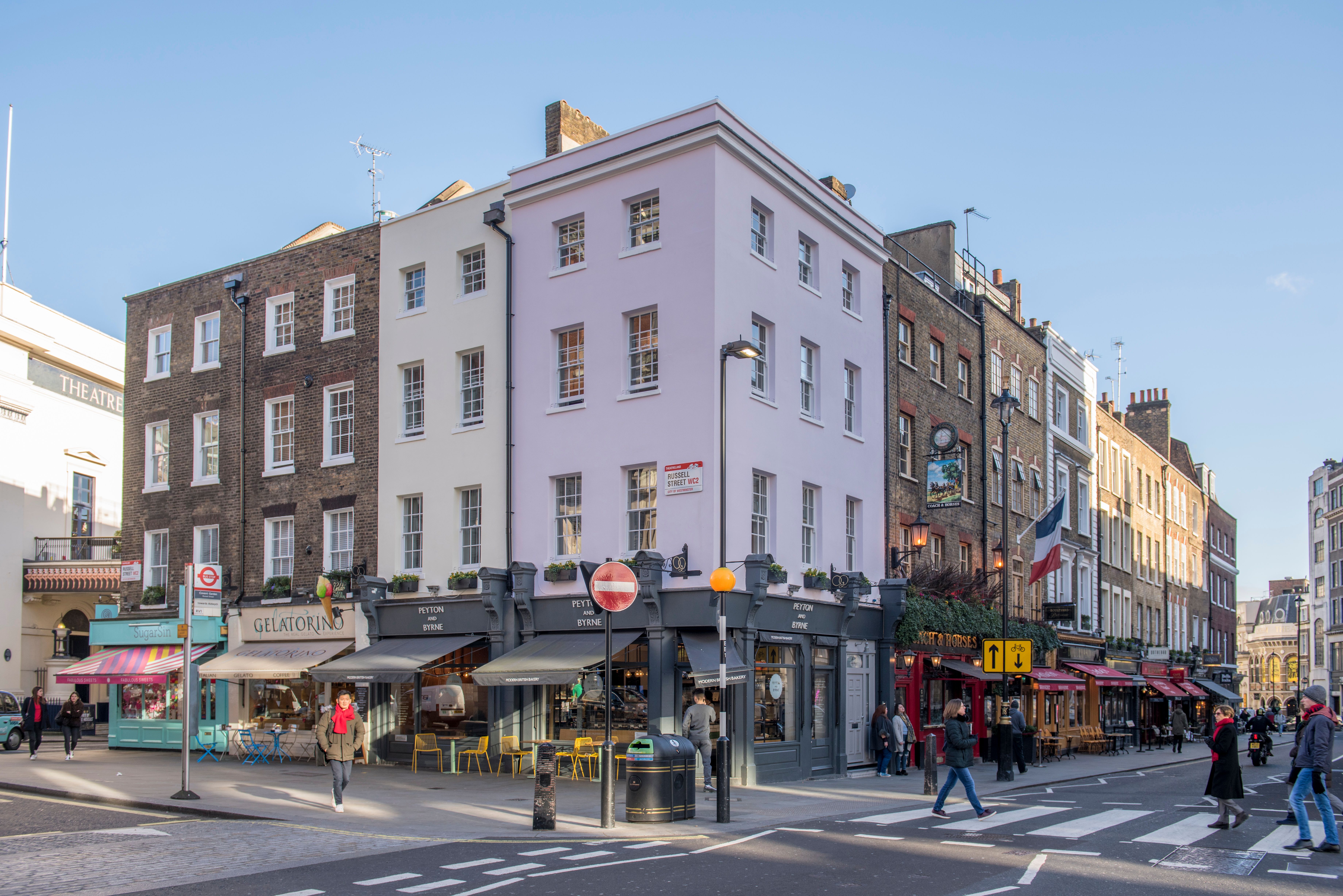 Find cheap flights to London