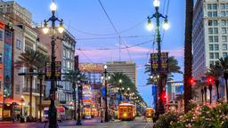 New Orleans hotels near Steamboat Natchez Dock