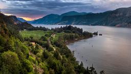 Hood River hotel directory