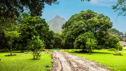 Find cheap flights from Ottawa to Panama