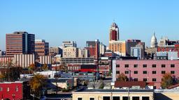 Hotels near Lansing Capital City airport