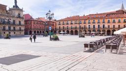 León Hotels
