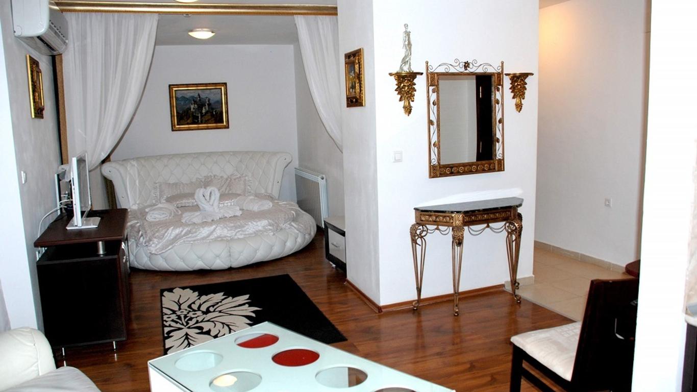Elegant Lux Hotel