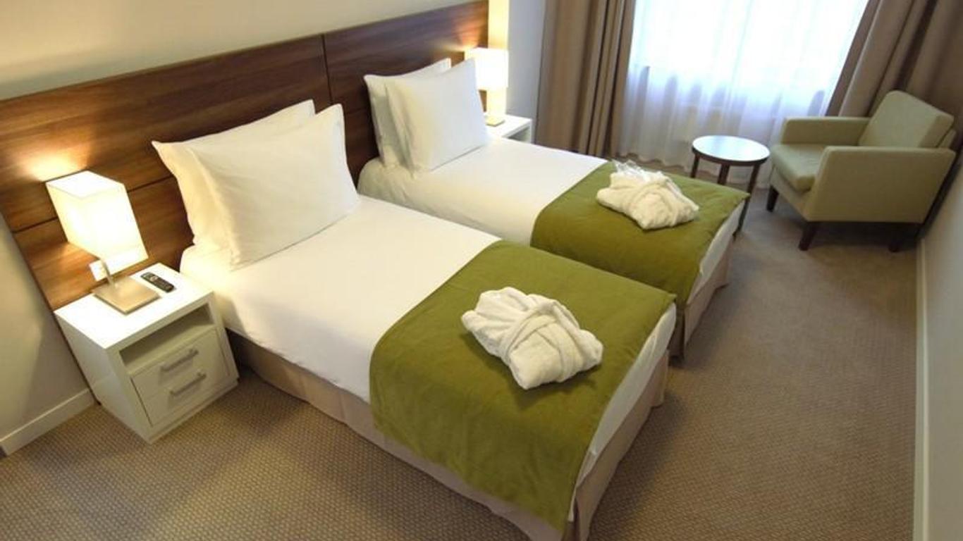Parklane Resort And Spa