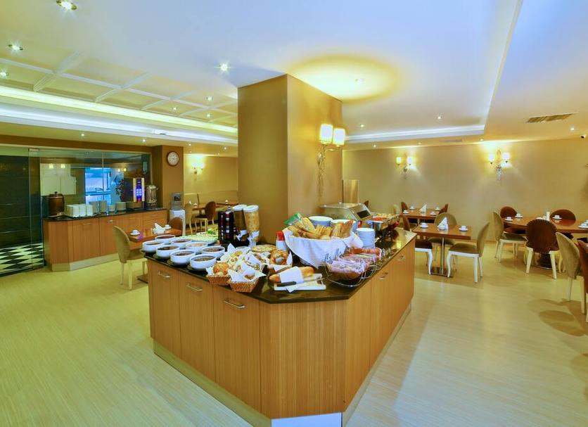 Buffet Photo