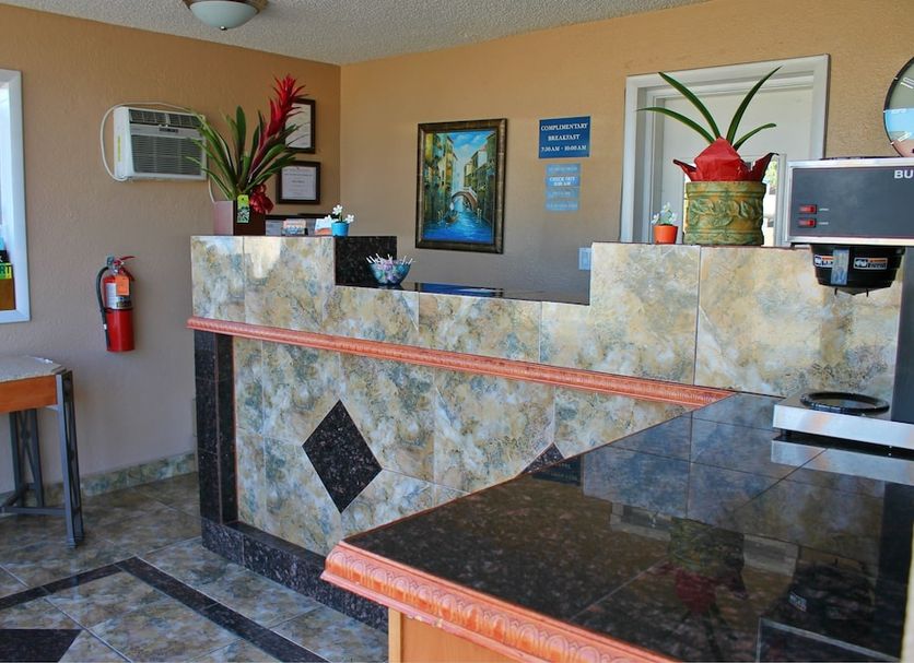 Front desk Photo