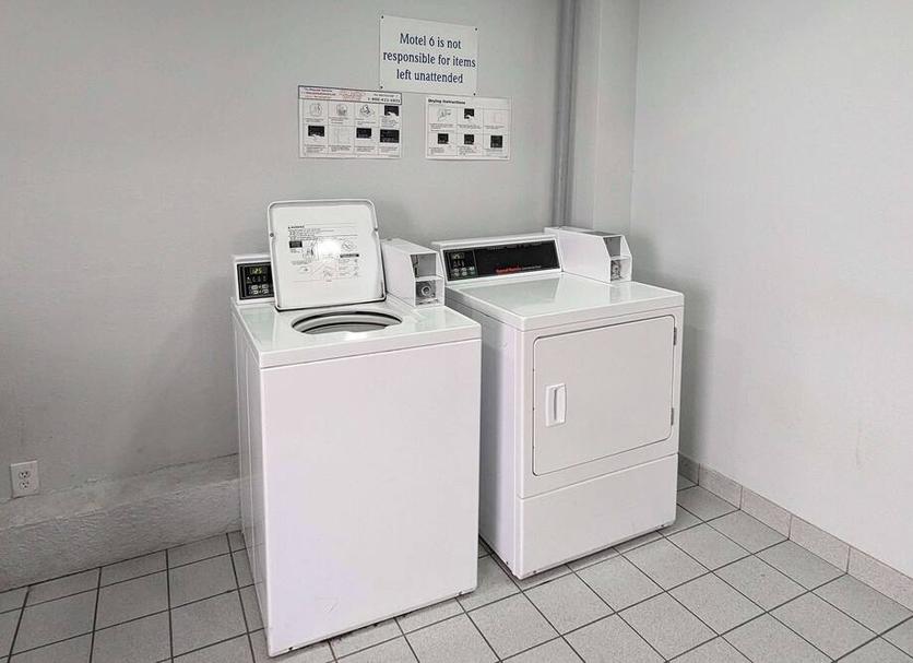 Laundry facility Photo