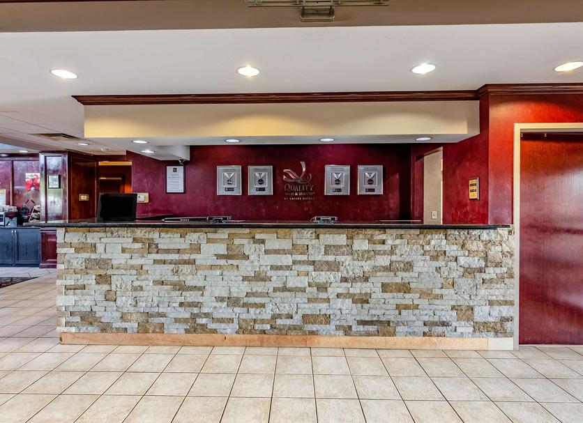 Front desk Photo