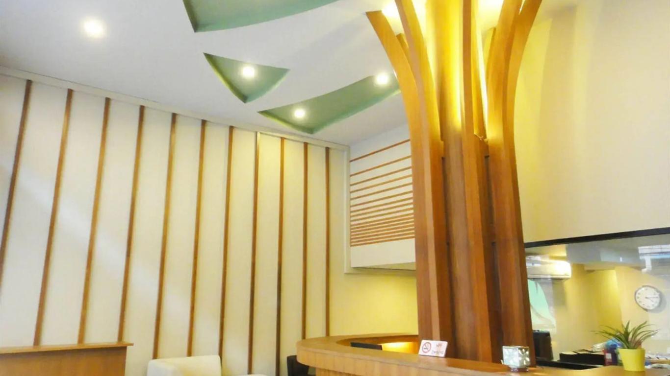 Aleaf Bangkok Hotel