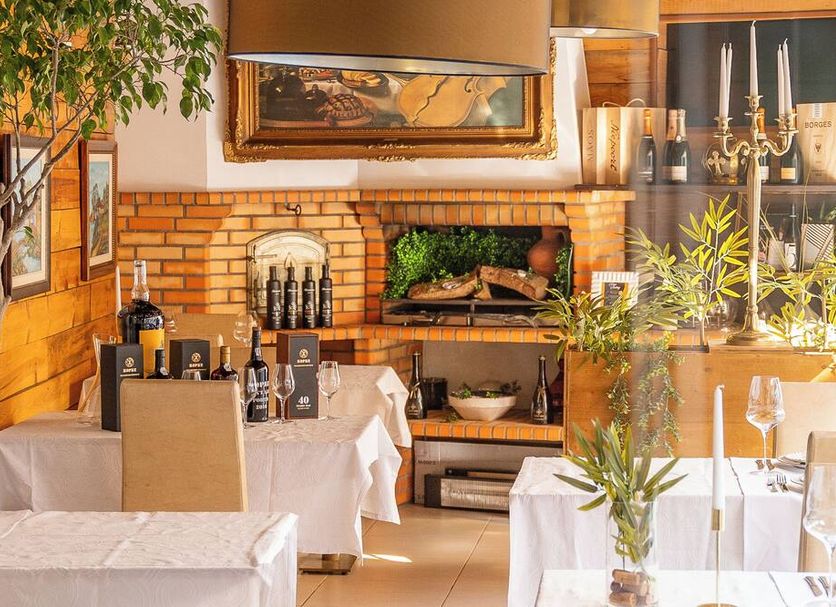 Restaurant Photo