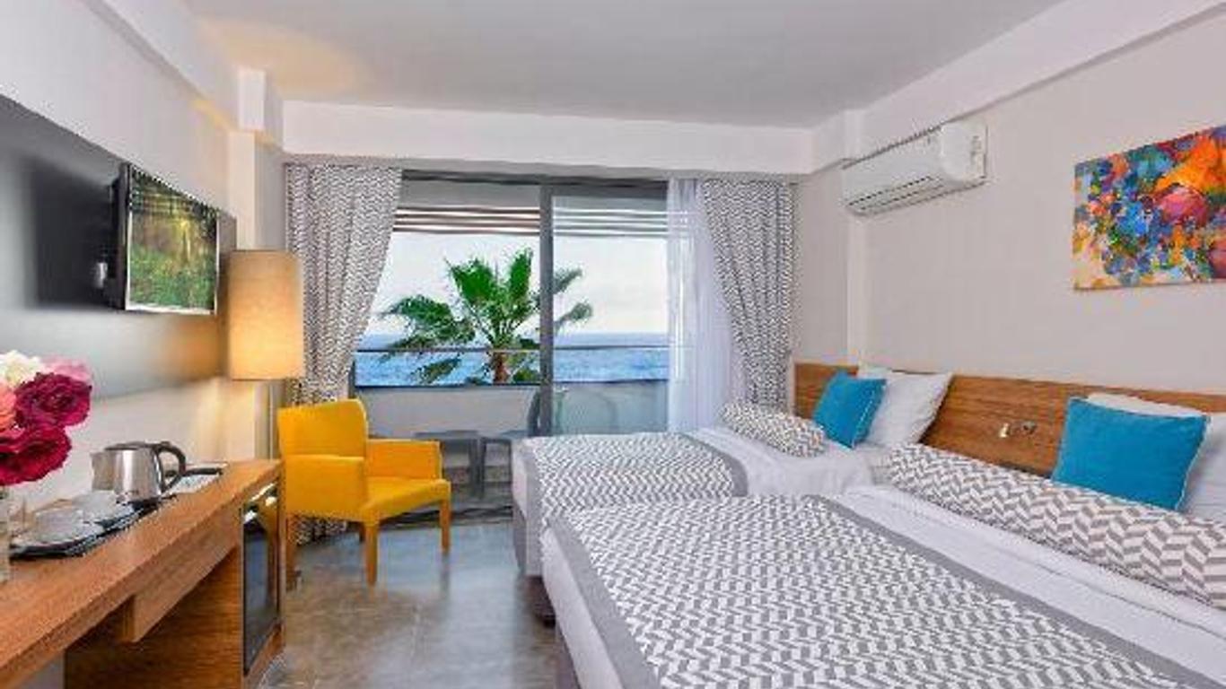 Floria Beach Hotel