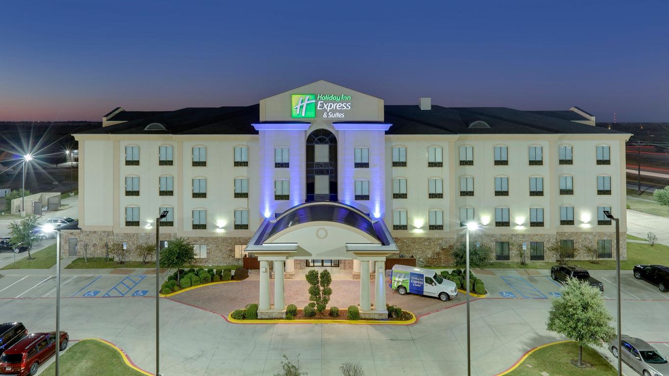 Holiday Inn Express & Suites Denton Unt- Twu, An IHG Hotel