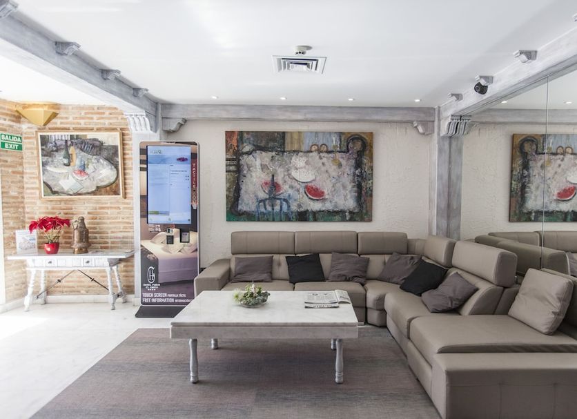 Lounge Photo