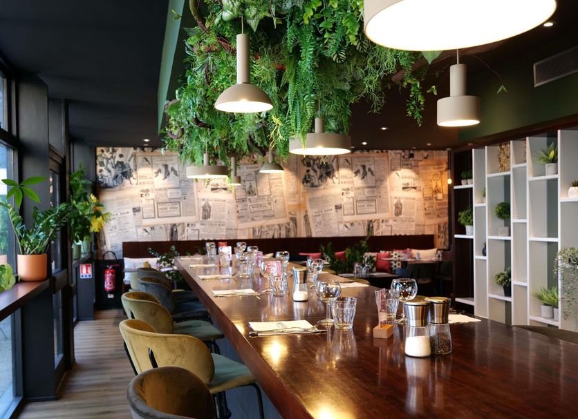 Restaurant Photo