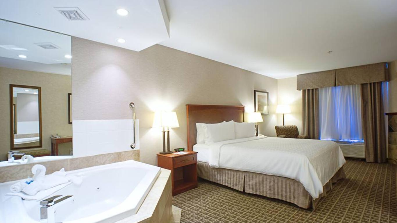 Holiday Inn Express & Suites Edmonton North