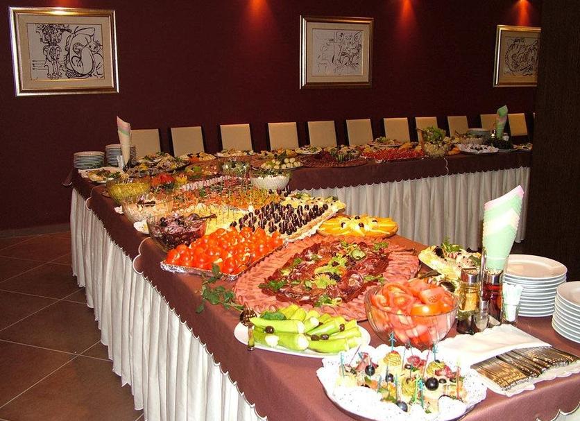 Buffet Photo