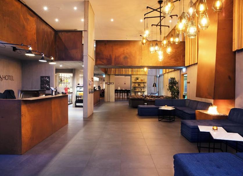 Lobby Photo