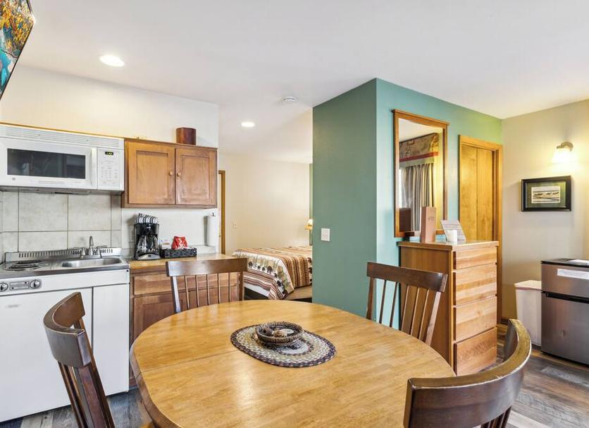 Kitchen Photo