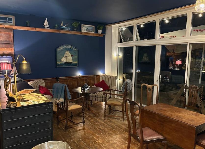 Restaurant Photo