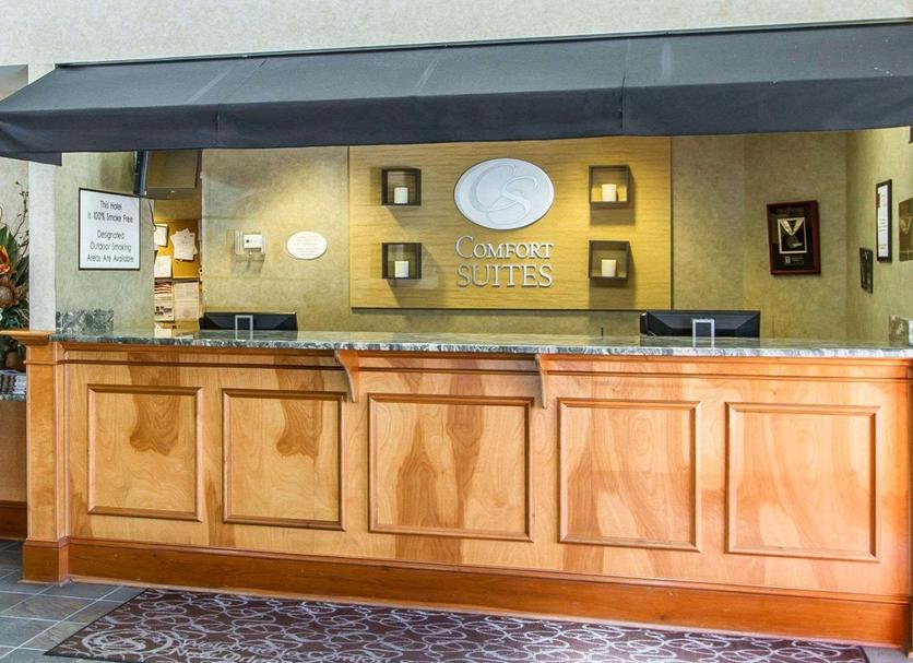 Front desk Photo
