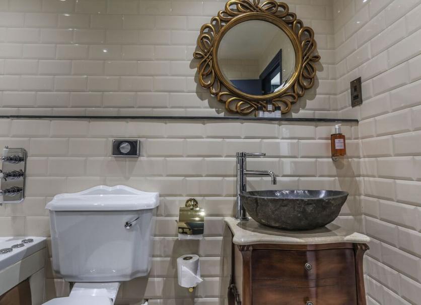 Bathroom Photo