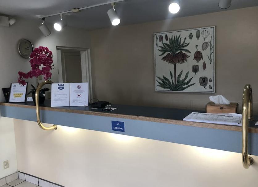 Front desk Photo