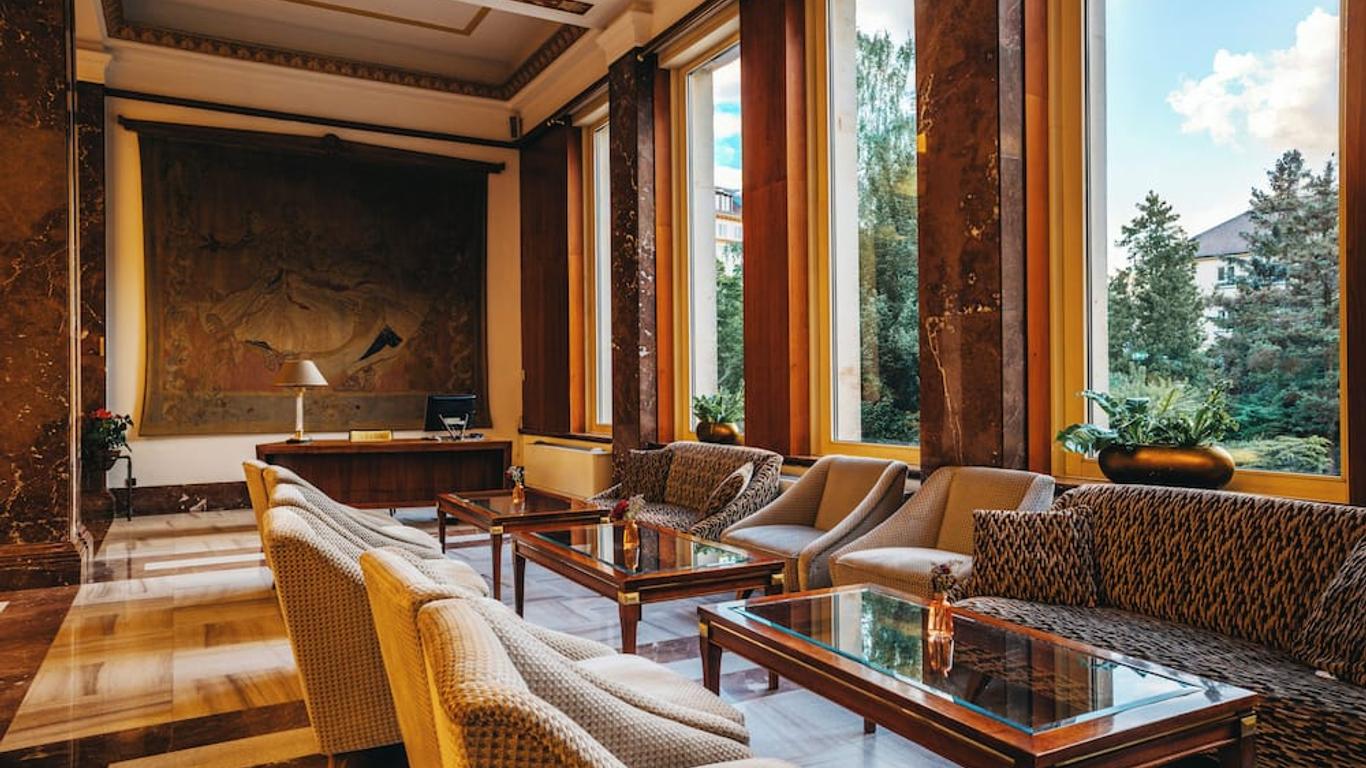 Grand Hotel International