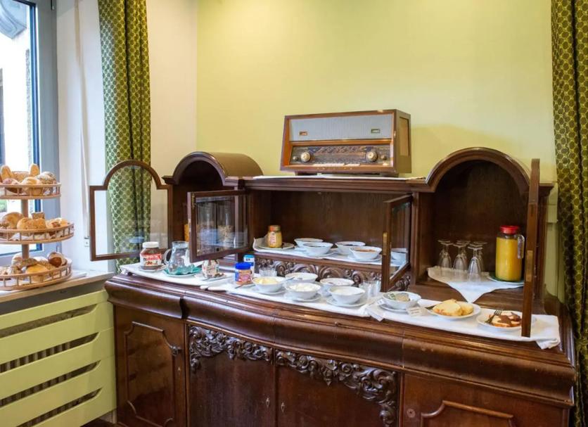 Buffet Photo