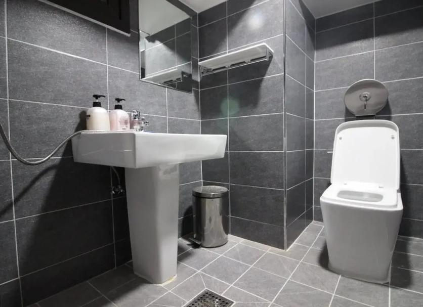 Bathroom Photo