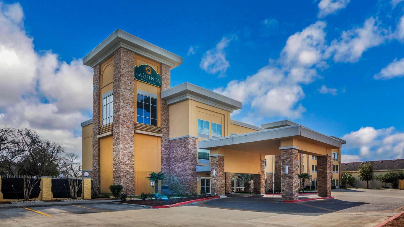 La Quinta Inn & Suites by Wyndham Beeville