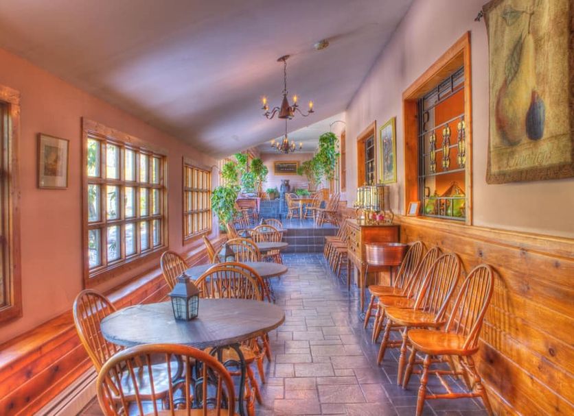 Restaurant Photo