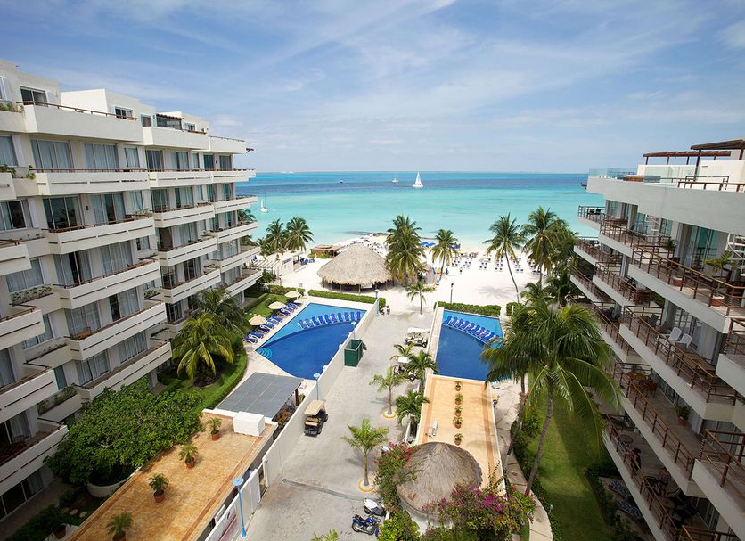 Ixchel Beach Hotel
