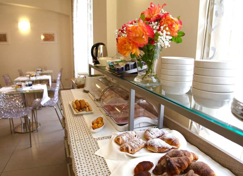 Buffet Photo