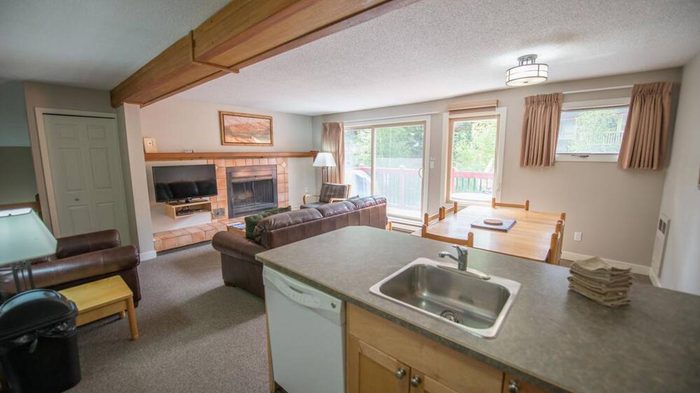 Panorama Vacation Retreat at Horsethief Lodge