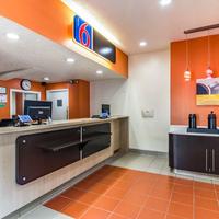 Motel 6 Raleigh Southwest - Cary
