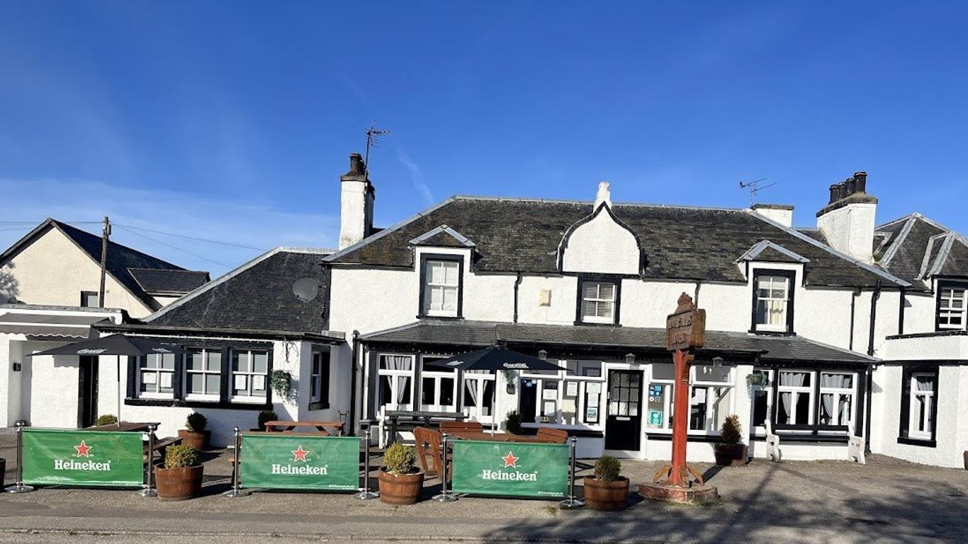 Novar Arms Hotel