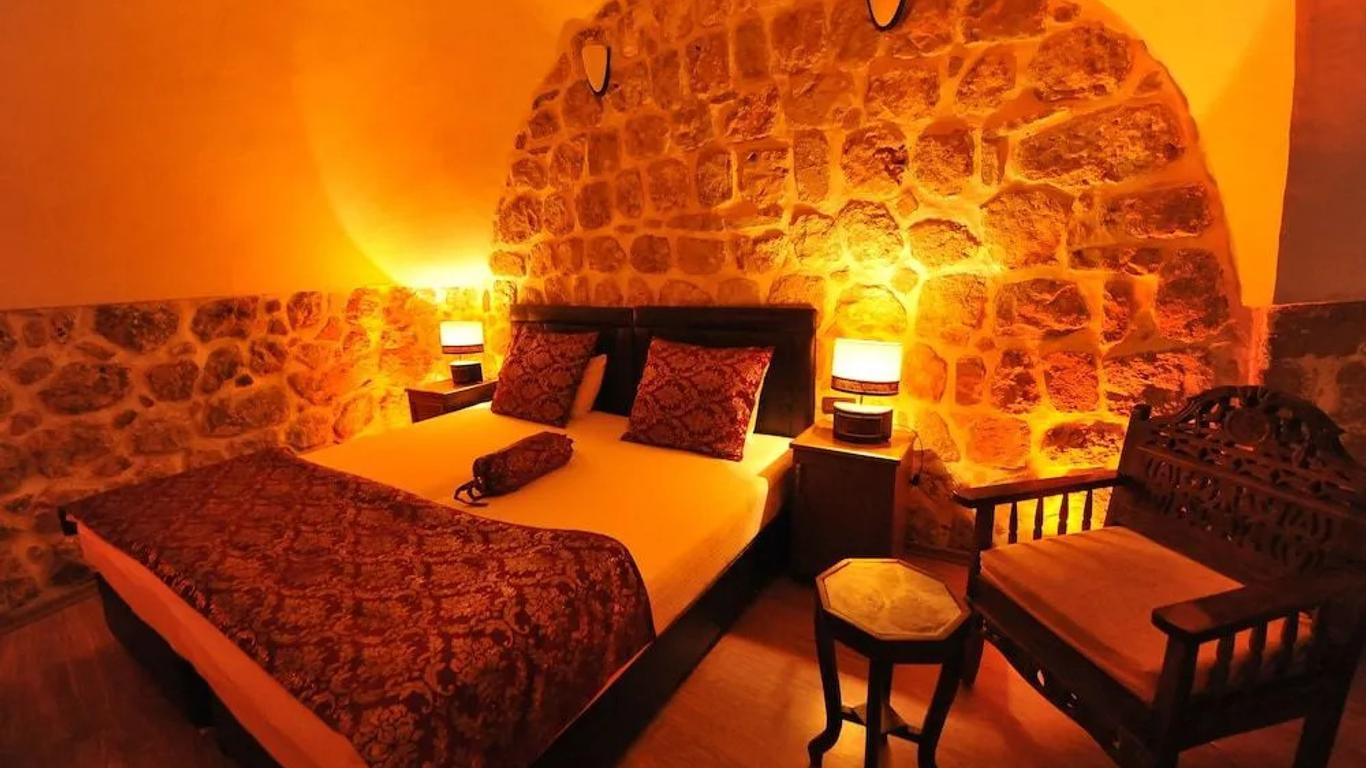 Kadim Hotel