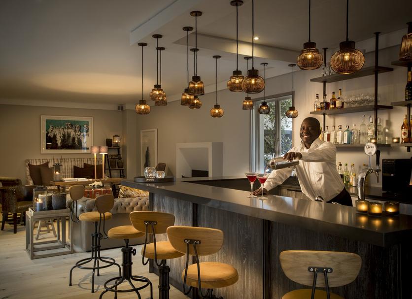 Bar Photo
