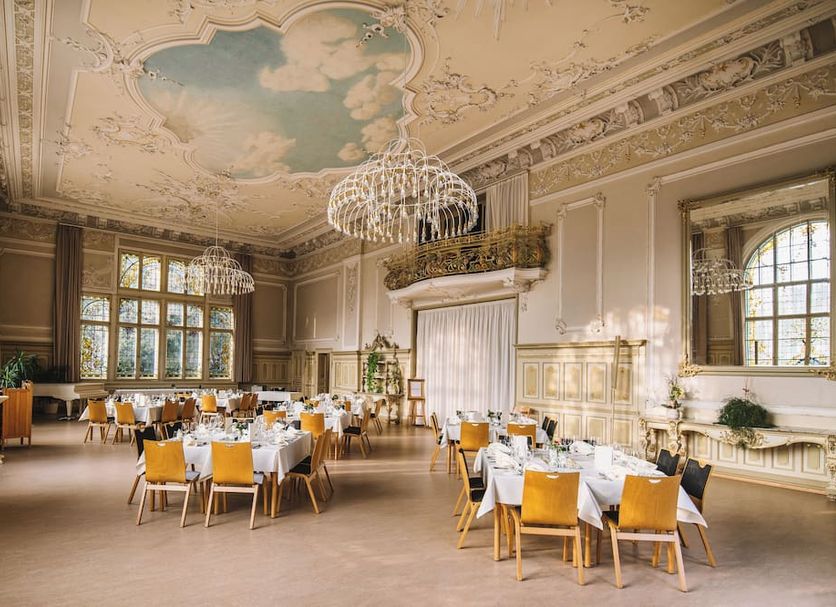 Banquet hall Photo