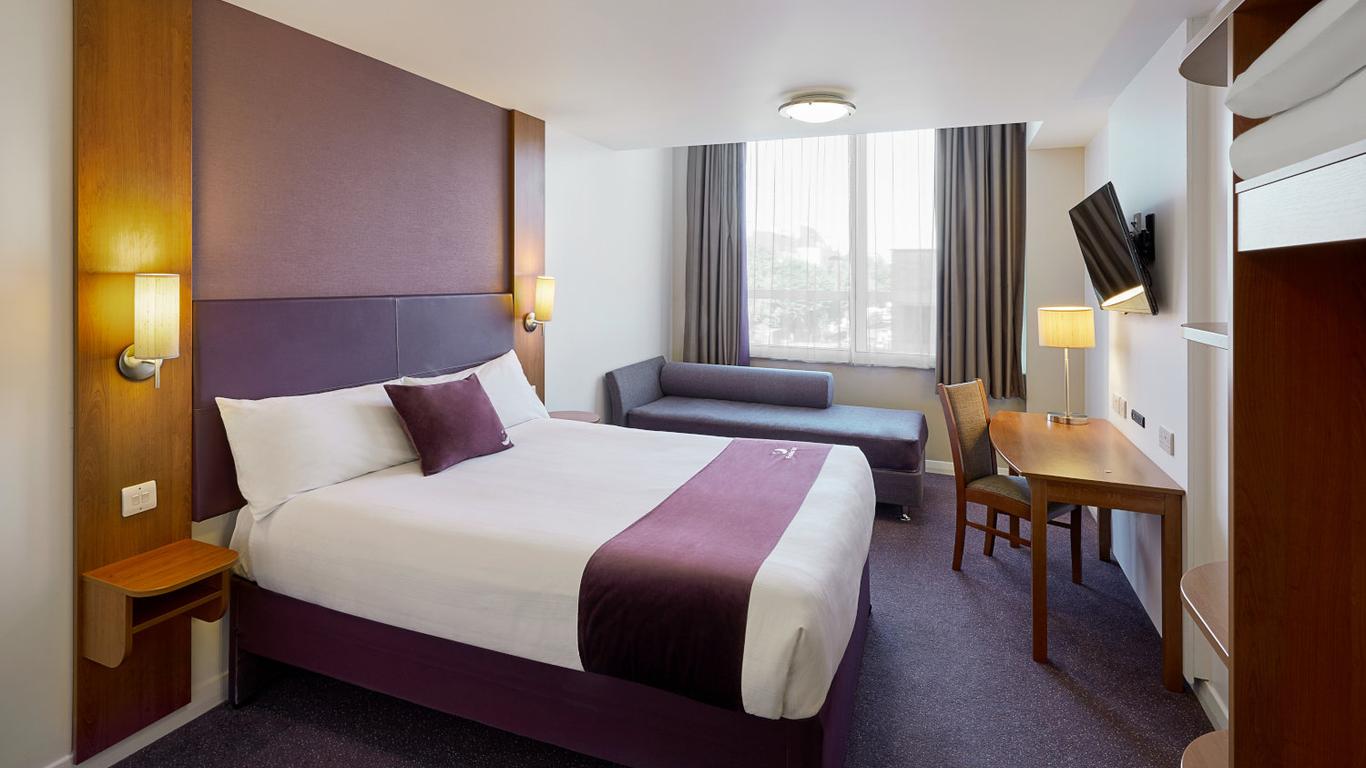 Premier Inn Edinburgh Leith Waterfront