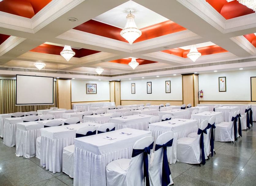 Banquet hall Photo