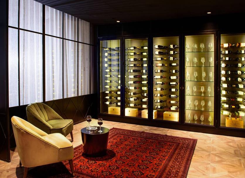 Lounge Photo